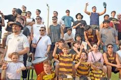 Foto de la galería: Regional de ascenso: junto al clima de alegria en casa, Tacurú se quedó con otra final