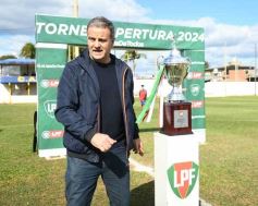Foto de la galería: Con el Auriazul campeón, agosto dejó celebración en Rocamora