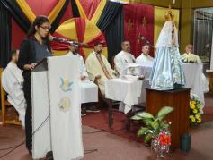 Foto de la galería: Los 50 años del Instituto Virgen de Itati: gran marco de encuentro en la misa aniversario