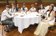 Foto de la galería: Mes de los estudiantes: acá están los Reyes y Reinas de la próxima estudiantina posadeña 