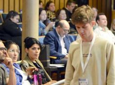 Foto de la galería: El Parlamento Estudiantil Misionero sesionó en la Legislatura con 20 leyes aprobadas