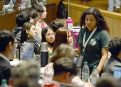 Foto de la galería: El Parlamento Estudiantil Misionero sesionó en la Legislatura con 20 leyes aprobadas