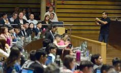 Foto de la galería: El Parlamento Estudiantil Misionero sesionó en la Legislatura con 20 leyes aprobadas