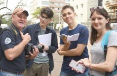 Foto de la galería: Fotoperiodismo y Charla sobre IA: actividades que convocaron en la Explanada de la Legislatura