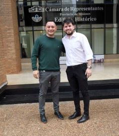 Foto de la galería: Fotoperiodismo y Charla sobre IA: actividades que convocaron en la Explanada de la Legislatura