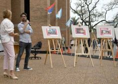 Foto de la galería: Fotoperiodismo y Charla sobre IA: actividades que convocaron en la Explanada de la Legislatura