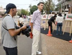 Foto de la galería: Fotoperiodismo y Charla sobre IA: actividades que convocaron en la Explanada de la Legislatura