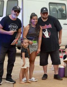 Foto de la galería: Al Caer el sol: el Brete reunió disfrute y música en el primer finde de primavera