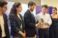 Foto de la galería: Presentaron el Worldcoin en Posadas, avance tecnológico para validar la identidad a través de los ojos