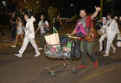 Foto de la galería: Segunda noche de calle: otro resumen de disfrute de la Estudiantina posadeña
