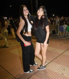 Foto de la galería: Segunda noche de calle: otro resumen de disfrute de la Estudiantina posadeña