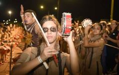 Foto de la galería: Segunda noche de calle: otro resumen de disfrute de la Estudiantina posadeña