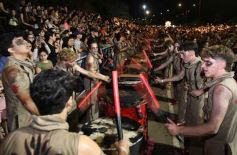 Foto de la galería: Segunda noche de calle: otro resumen de disfrute de la Estudiantina posadeña
