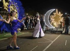 Foto de la galería: Segunda noche de calle: otro resumen de disfrute de la Estudiantina posadeña