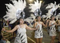 Foto de la galería: Segunda noche de calle: otro resumen de disfrute de la Estudiantina posadeña