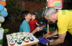 Foto de la galería: Los 2 añitos de Evangelina: tarde de juegos y gran encuentro familiar pusieron color a la celebración