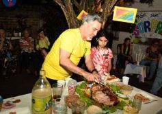 Foto de la galería: Los 2 añitos de Evangelina: tarde de juegos y gran encuentro familiar pusieron color a la celebración