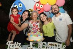 Foto de la galería: Los 2 añitos de Evangelina: tarde de juegos y gran encuentro familiar pusieron color a la celebración