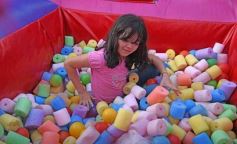 Foto de la galería: Los 2 añitos de Evangelina: tarde de juegos y gran encuentro familiar pusieron color a la celebración