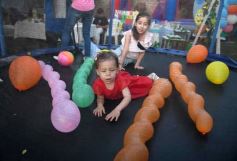 Foto de la galería: Los 2 añitos de Evangelina: tarde de juegos y gran encuentro familiar pusieron color a la celebración