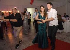 Foto de la galería: Ramón Adaro y Elizabeth Stuker dieron el si y celebraron a lo grande en el Atlético Posadas