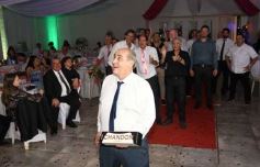 Foto de la galería: Ramón Adaro y Elizabeth Stuker dieron el si y celebraron a lo grande en el Atlético Posadas