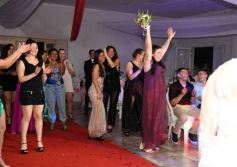 Foto de la galería: Ramón Adaro y Elizabeth Stuker dieron el si y celebraron a lo grande en el Atlético Posadas