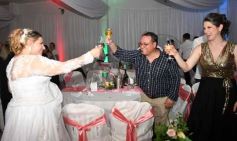 Foto de la galería: Ramón Adaro y Elizabeth Stuker dieron el si y celebraron a lo grande en el Atlético Posadas