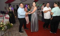 Foto de la galería: Ramón Adaro y Elizabeth Stuker dieron el si y celebraron a lo grande en el Atlético Posadas