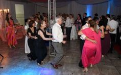 Foto de la galería: Ramón Adaro y Elizabeth Stuker dieron el si y celebraron a lo grande en el Atlético Posadas