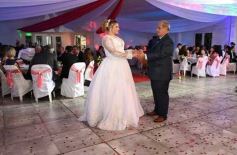 Foto de la galería: Ramón Adaro y Elizabeth Stuker dieron el si y celebraron a lo grande en el Atlético Posadas