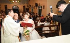 Foto de la galería: Ramón Adaro y Elizabeth Stuker dieron el si y celebraron a lo grande en el Atlético Posadas