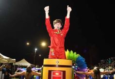 Foto de la galería: Tercera noche de calle: mucho de lo que prometió y ya cumplió la Estudiantina posadeña