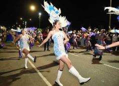 Foto de la galería: Tercera noche de calle: mucho de lo que prometió y ya cumplió la Estudiantina posadeña