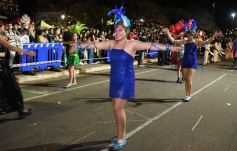 Foto de la galería: Tercera noche de calle: mucho de lo que prometió y ya cumplió la Estudiantina posadeña