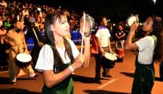Foto de la galería: Tercera noche de calle: mucho de lo que prometió y ya cumplió la Estudiantina posadeña