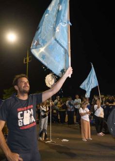 Foto de la galería: Tercera noche de calle: mucho de lo que prometió y ya cumplió la Estudiantina posadeña