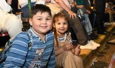 Foto de la galería: Tercera noche de calle: mucho de lo que prometió y ya cumplió la Estudiantina posadeña