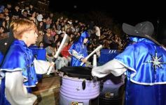 Foto de la galería: Tercera noche de calle: mucho de lo que prometió y ya cumplió la Estudiantina posadeña