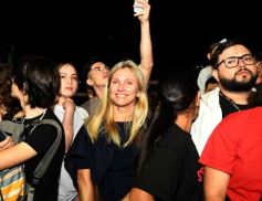 Foto de la galería: Tercera noche de calle: mucho de lo que prometió y ya cumplió la Estudiantina posadeña