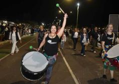 Foto de la galería: Tercera noche de calle: mucho de lo que prometió y ya cumplió la Estudiantina posadeña