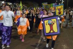 Foto de la galería: Tercera noche de calle: mucho de lo que prometió y ya cumplió la Estudiantina posadeña
