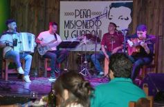 Foto de la galería: Con el chamamé de nuestra tierra, Che Roga trajo la peña en Misionero y Guaraní