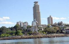 Foto de la galería: Tarde de sábado en el Pirá Pyta: entre el Paraná y la Isla del Medio, anticipo de verano a pleno