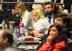 Foto de la galería: La Cámara de Diputados de Misiones aprobó la Ley de Presupuesto 2025