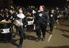 Foto de la galería: Estudiantina 2024: cuarta y última noche de calle, más del éxito que fue esta fiesta en la ciudad