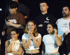 Foto de la galería: Estudiantina 2024: cuarta y última noche de calle, más del éxito que fue esta fiesta en la ciudad