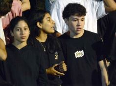 Foto de la galería: Estudiantina 2024: cuarta y última noche de calle, más del éxito que fue esta fiesta en la ciudad