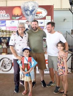 Foto de la galería: Camaraderia, homenaje y disfrute: broche para otra exitosa edición de las 20 hs de pesca del Pirá Pytá