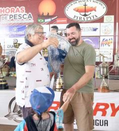 Foto de la galería: Camaraderia, homenaje y disfrute: broche para otra exitosa edición de las 20 hs de pesca del Pirá Pytá